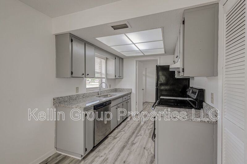 401 Big Cedar Way #A - Photo 6 of 22