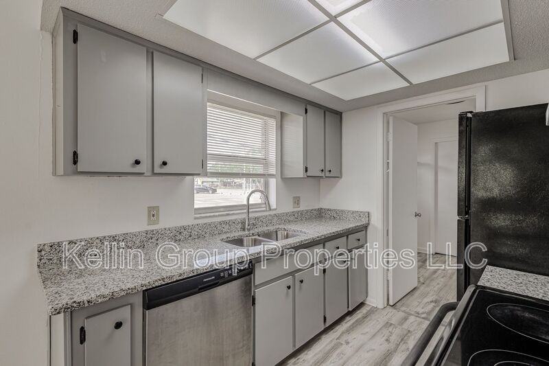 401 Big Cedar Way #A - Photo 7 of 22