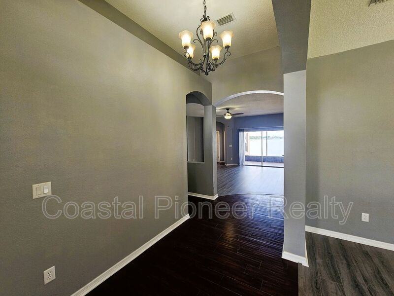 1824 Mira Lago Cir - Photo 6 of 44