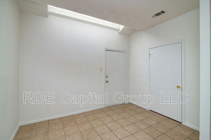 1423 Weiler Blvd - Photo 6 of 16