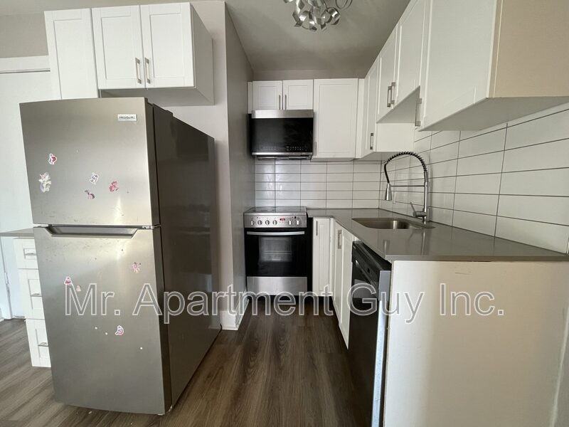 53 Dawes Rd #204 - Photo 5 of 9