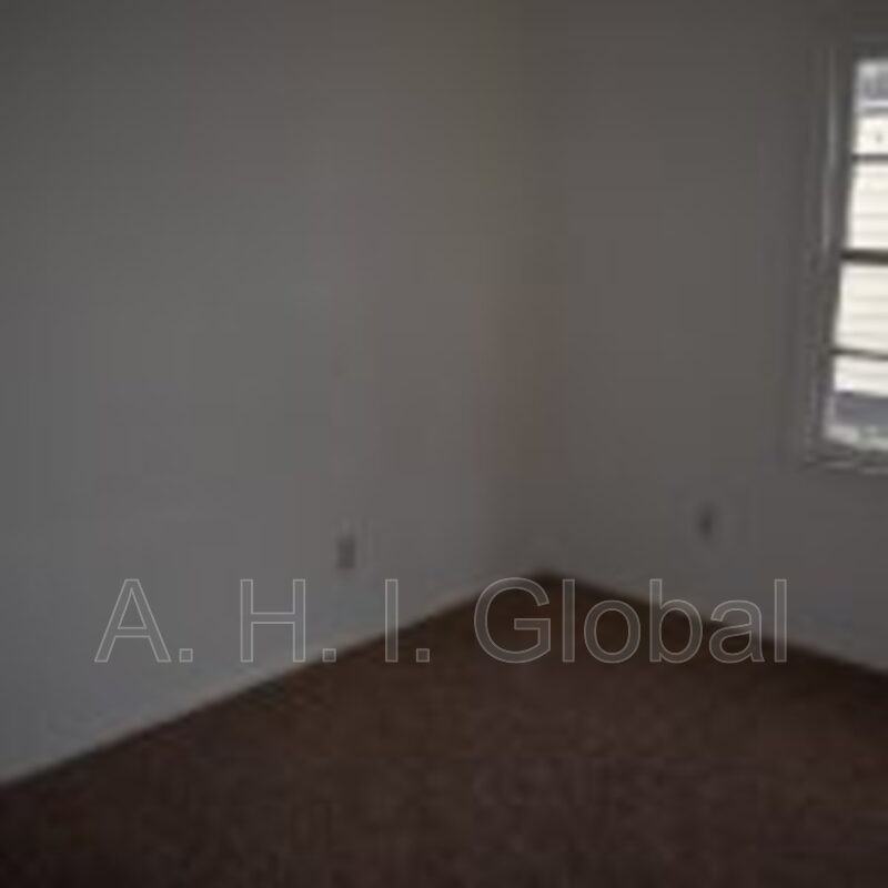 4615 S Lipscomb St - Photo 3 of 11