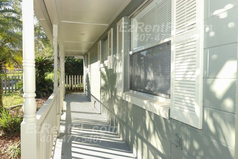 5632 Lunsford Dr - Photo 3 of 32