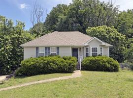 featured image of 570 Somerset Ln