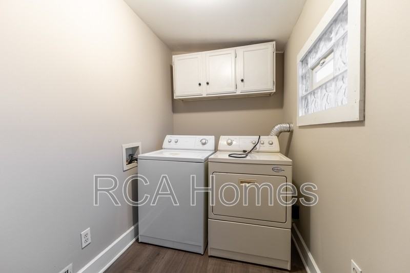 704 Sanders St - Photo 5 of 9