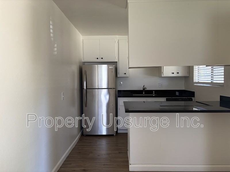 83 Mono Ave - Photo 2 of 8