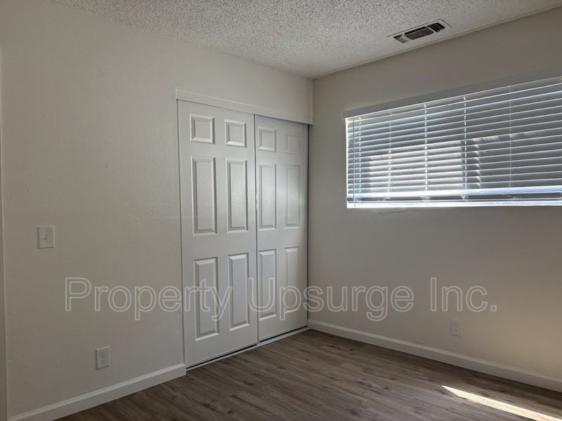 83 Mono Ave - Photo 5 of 8