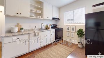 featured image of 1558 Bridge St #8