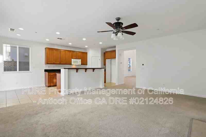 2446 Mojave Dr - Photo 3 of 46