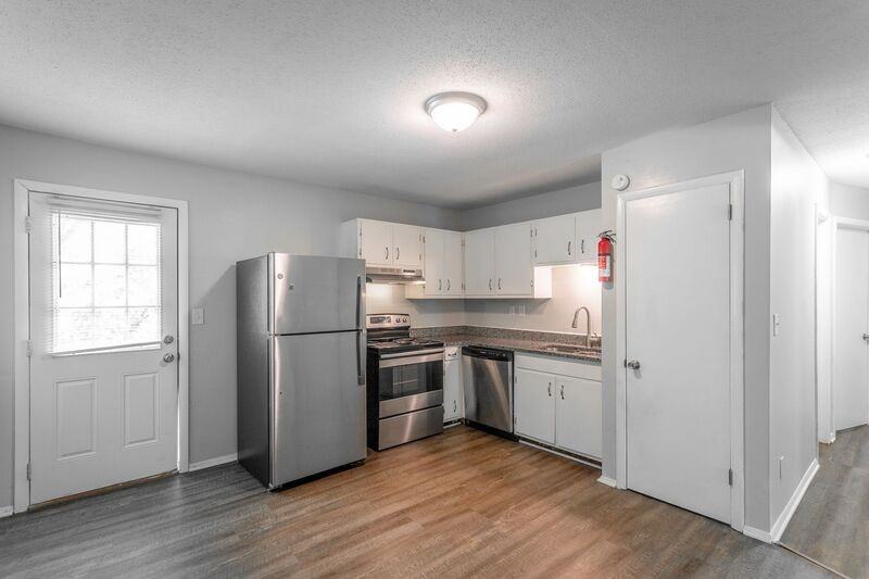 113 Goodson Ave #10 - Photo 3 of 19