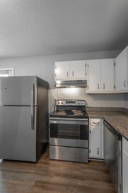 113 Goodson Ave #10 - Photo 4 of 19