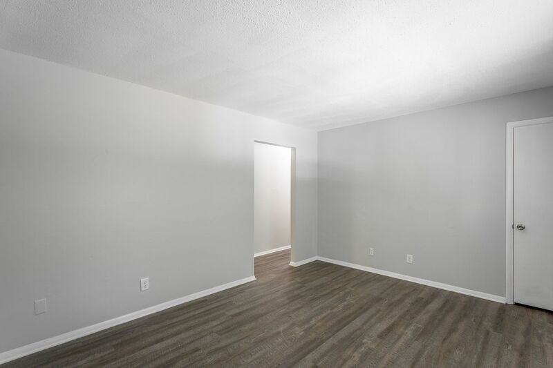 113 Goodson Ave #10 - Photo 5 of 19