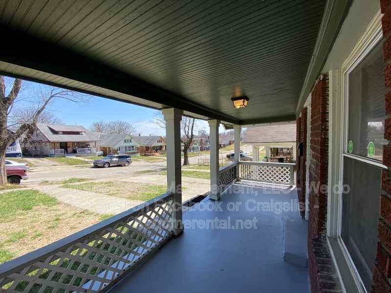 4144 College Ave - Photo 4 of 25