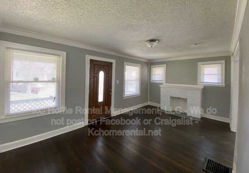 4144 College Ave - Photo 5 of 25