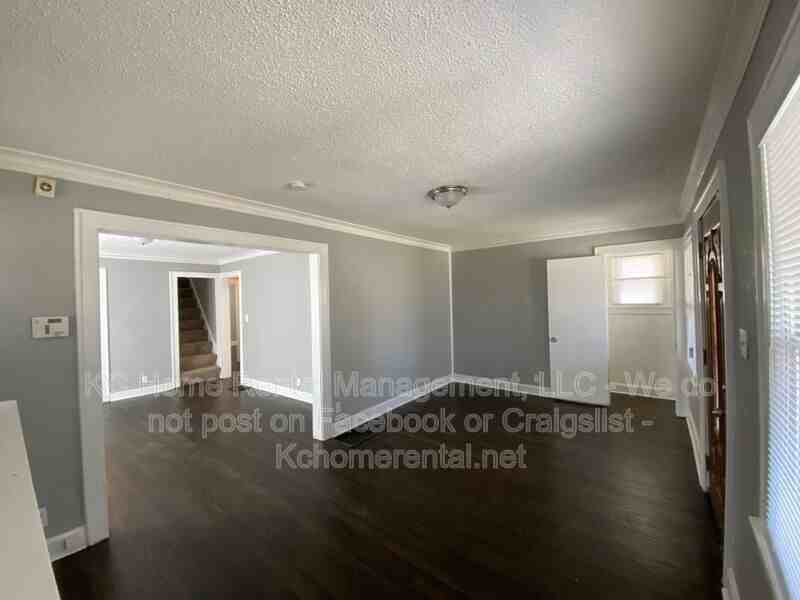 4144 College Ave - Photo 6 of 25