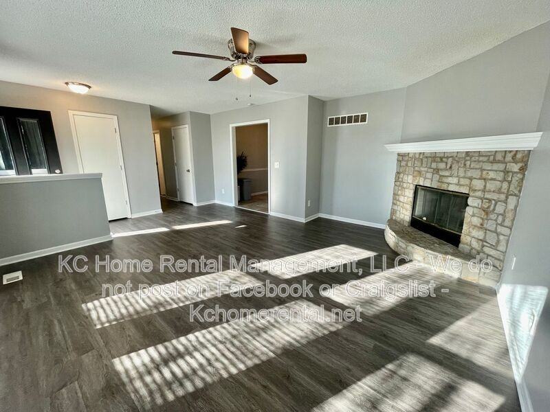 10606 N Oak Trfy - Photo 5 of 27