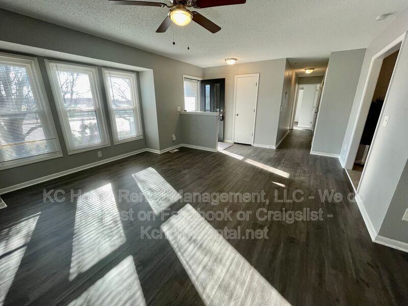 10606 N Oak Trfy - Photo 6 of 27