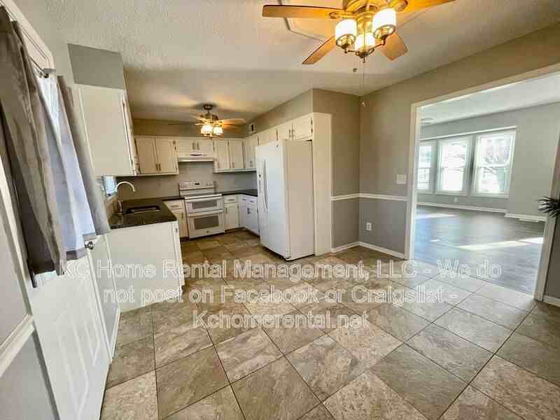 10606 N Oak Trfy - Photo 7 of 27