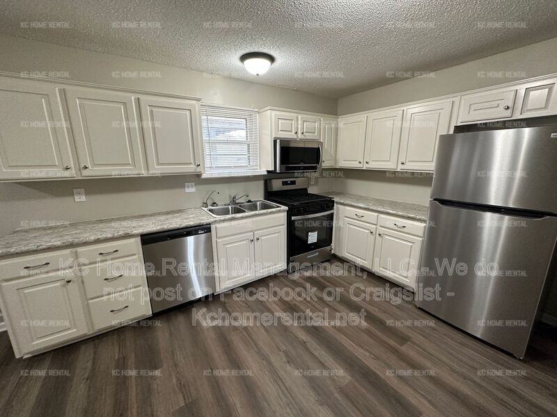 101 Sw Moore St - Photo 2 of 50