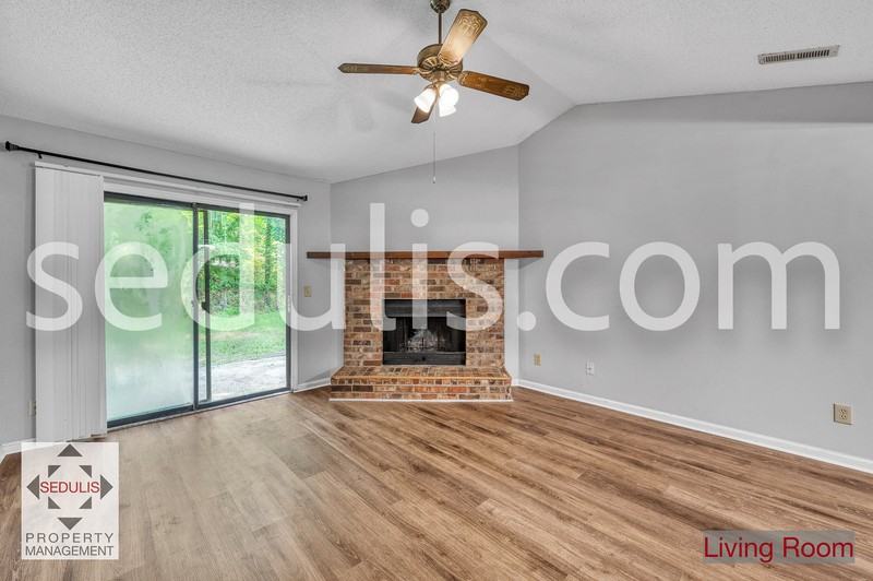 801 Temple Rd - Photo 2 of 37
