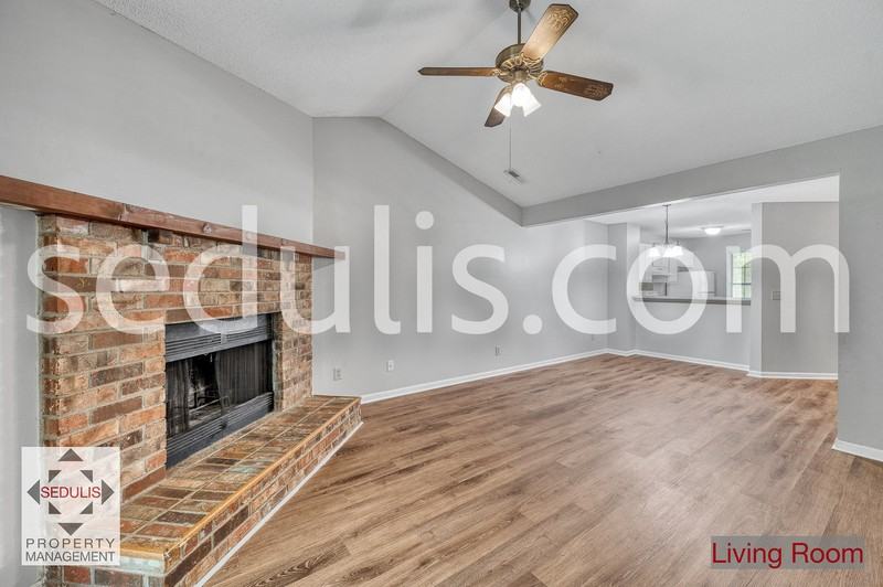 801 Temple Rd - Photo 7 of 37