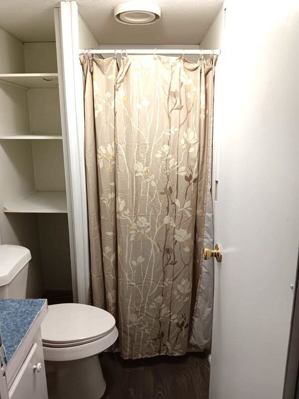 3230 S Loopeast , - Photo 7 of 10