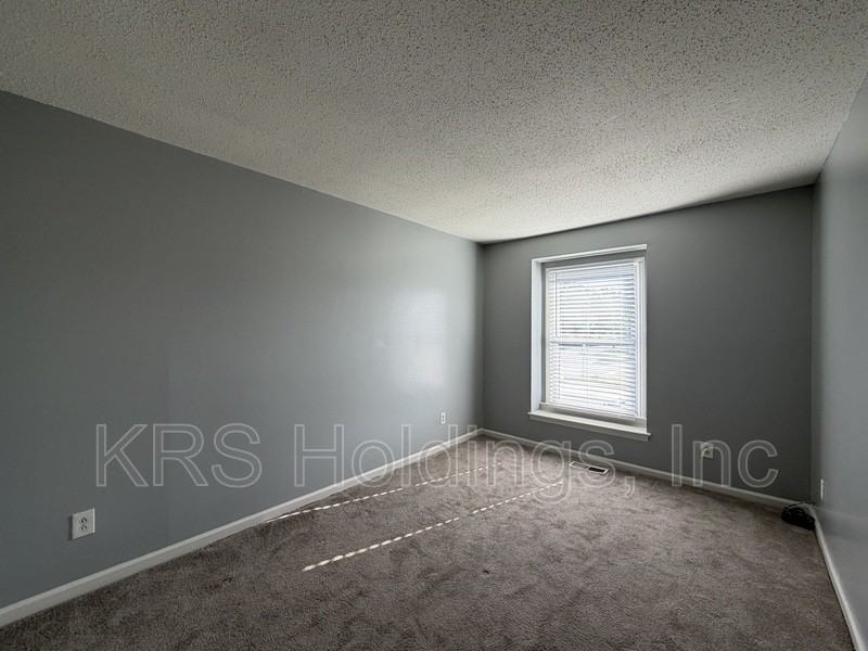 1232 White Birch Ln - Photo 7 of 12