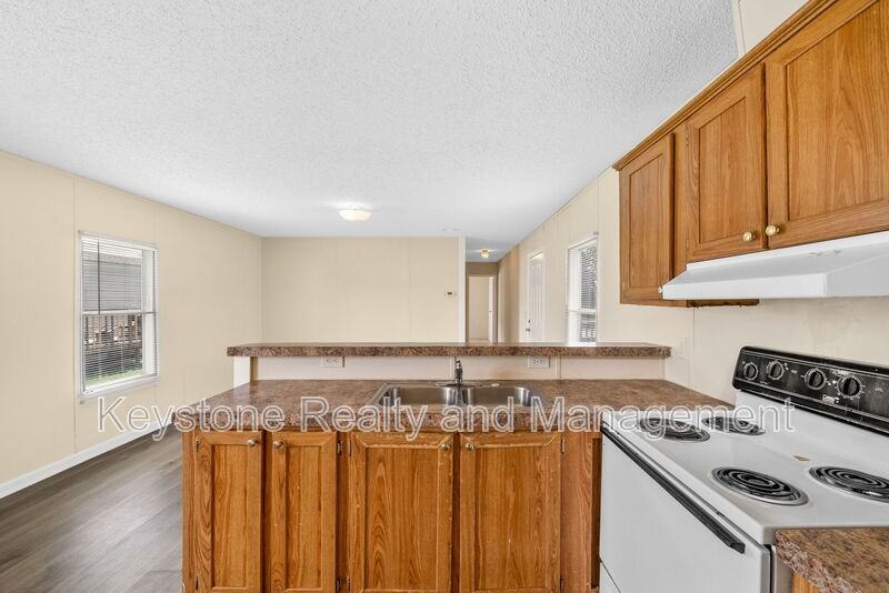 918 Gabby Ln - Photo 7 of 15