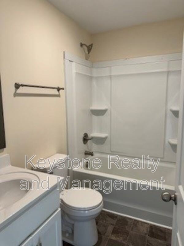 155 Mace Ln - Photo 4 of 9