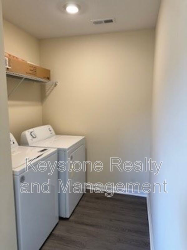 155 Mace Ln - Photo 7 of 9