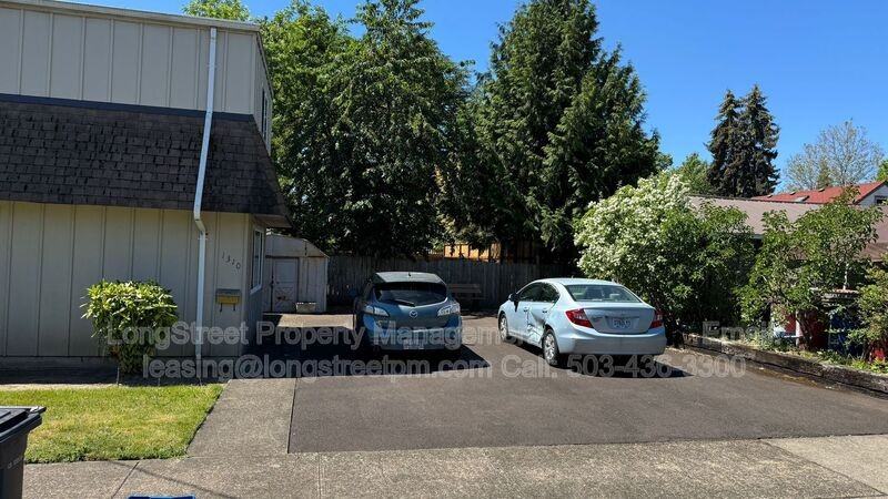 1310 Nw Fillmore Ave - Photo 3 of 17