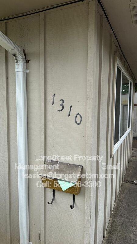 1310 Nw Fillmore Ave - Photo 4 of 17
