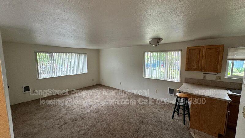 1310 Nw Fillmore Ave - Photo 5 of 17