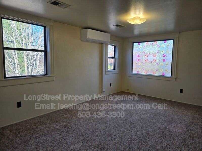 1052 Sw Western Blvd - Photo 2 of 21