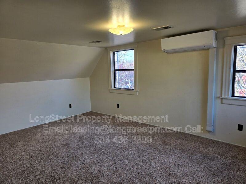 1052 Sw Western Blvd - Photo 7 of 21