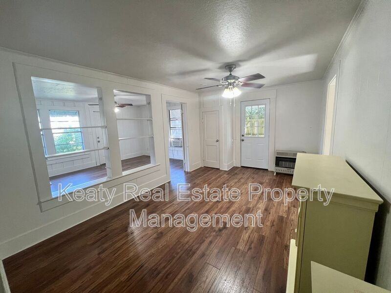 503 Southdown Pl - Photo 3 of 18