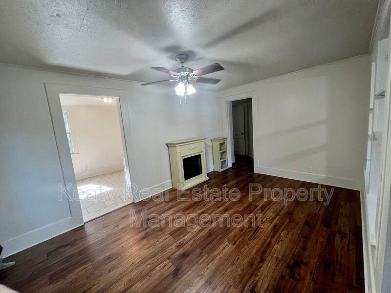 503 Southdown Pl - Photo 4 of 18