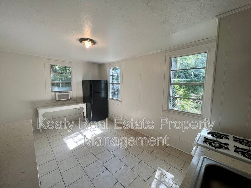 503 Southdown Pl - Photo 7 of 18
