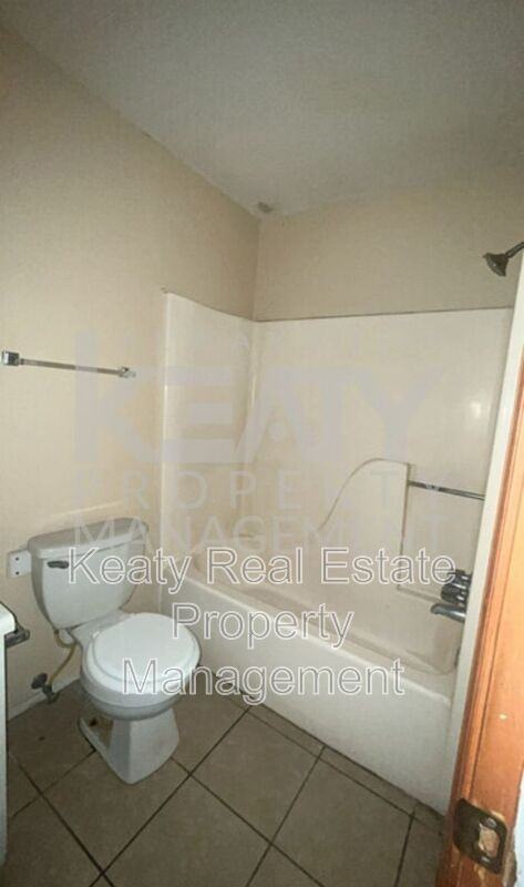 101 Limoges St #C - Photo 4 of 6