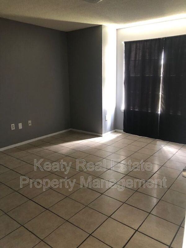 101 Limoges St #B - Photo 5 of 10