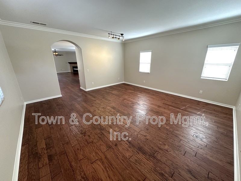 9360 Alderwood Dr - Photo 4 of 28