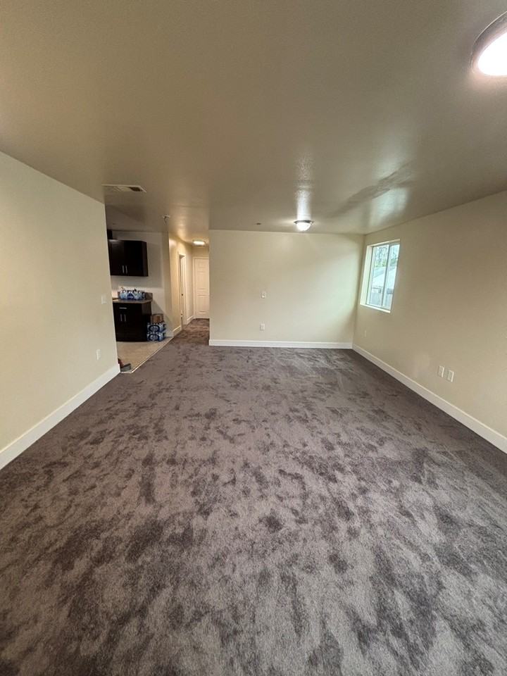5913 Denver Avenue - Photo 2 of 17