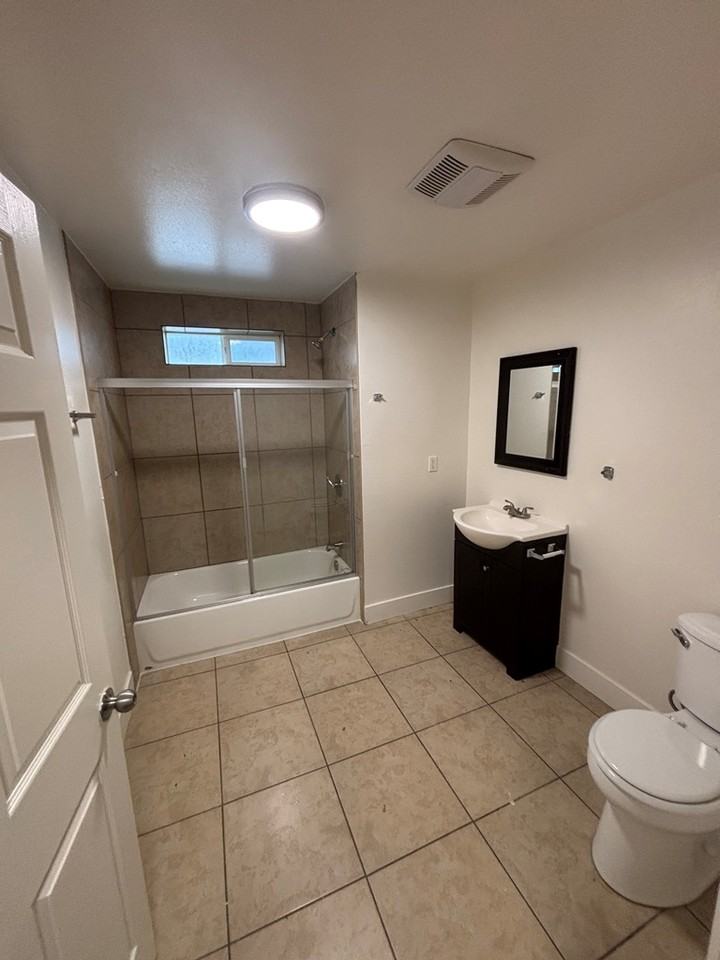 5913 Denver Avenue - Photo 7 of 17