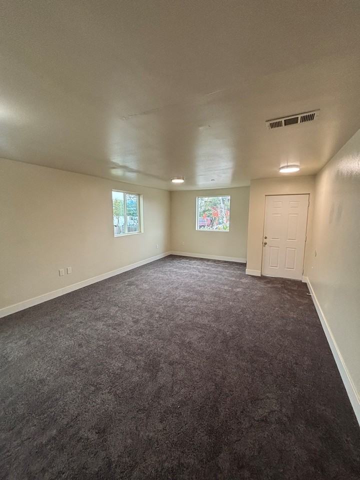 5913 Denver Avenue - Photo 4 of 17