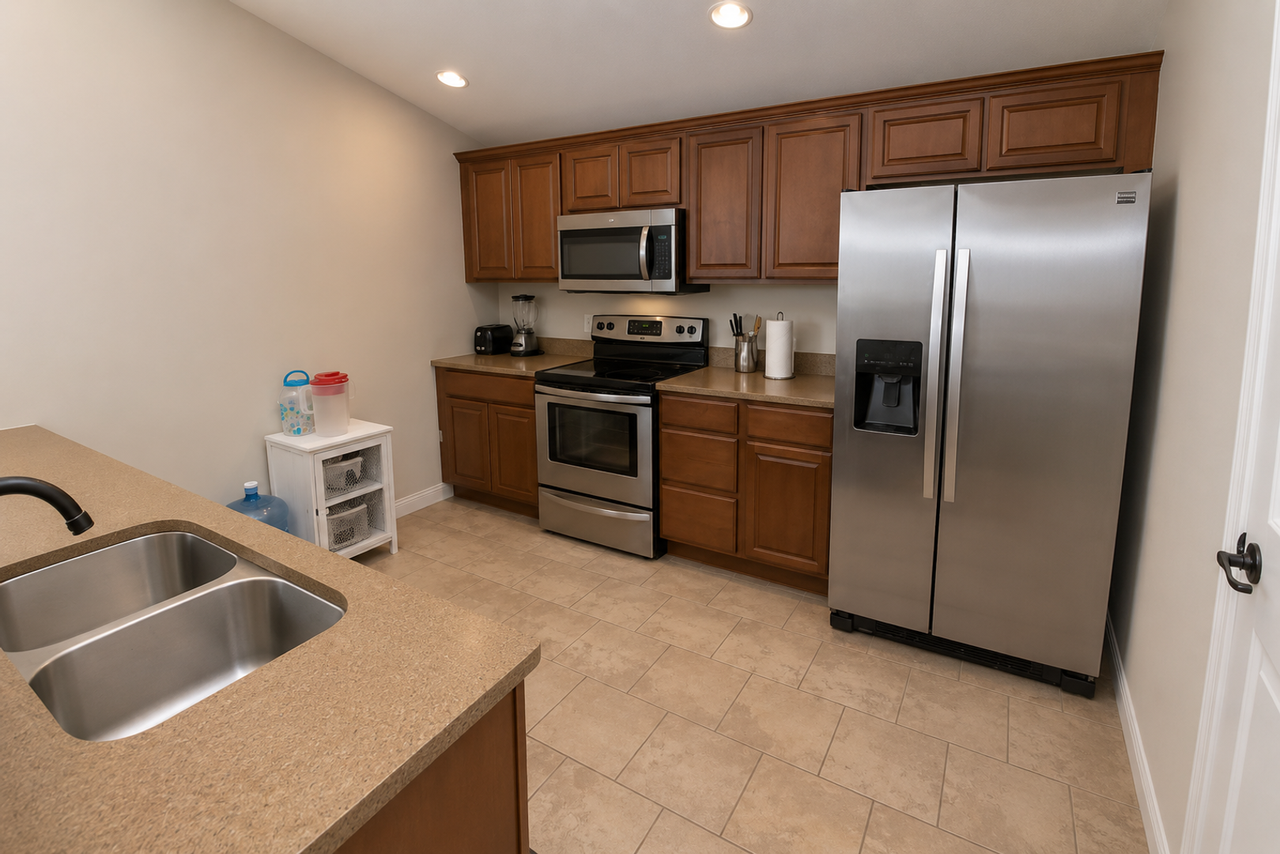 1415 Paris Rd #A - Photo 5 of 31