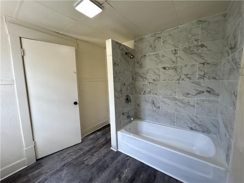 1317 Plum St #2 - Photo 3 of 8