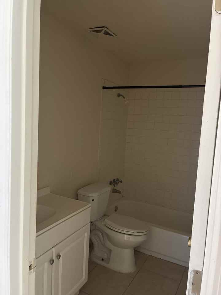 Beltrees Plaza Apartments - Photo 7 of 48