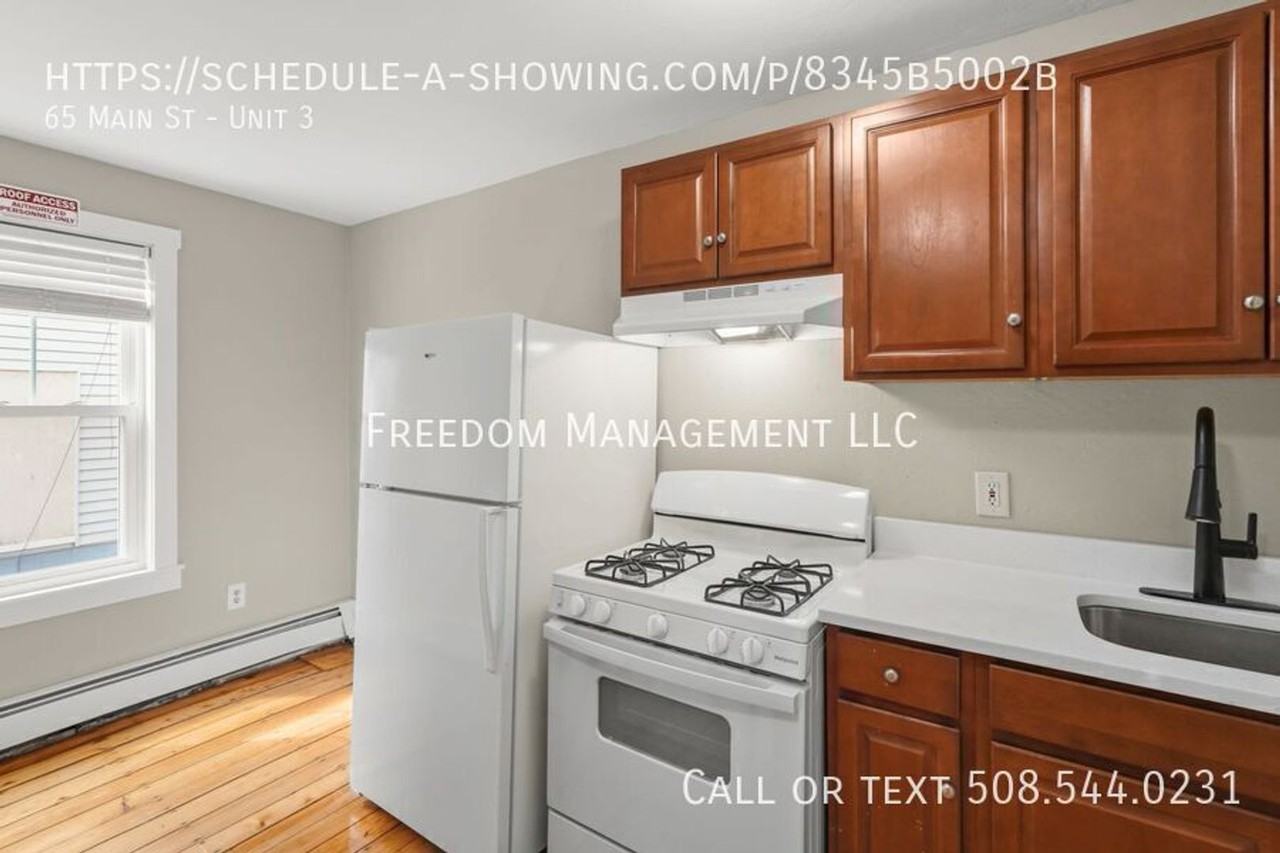 65 Main St - Photo 2 of 33
