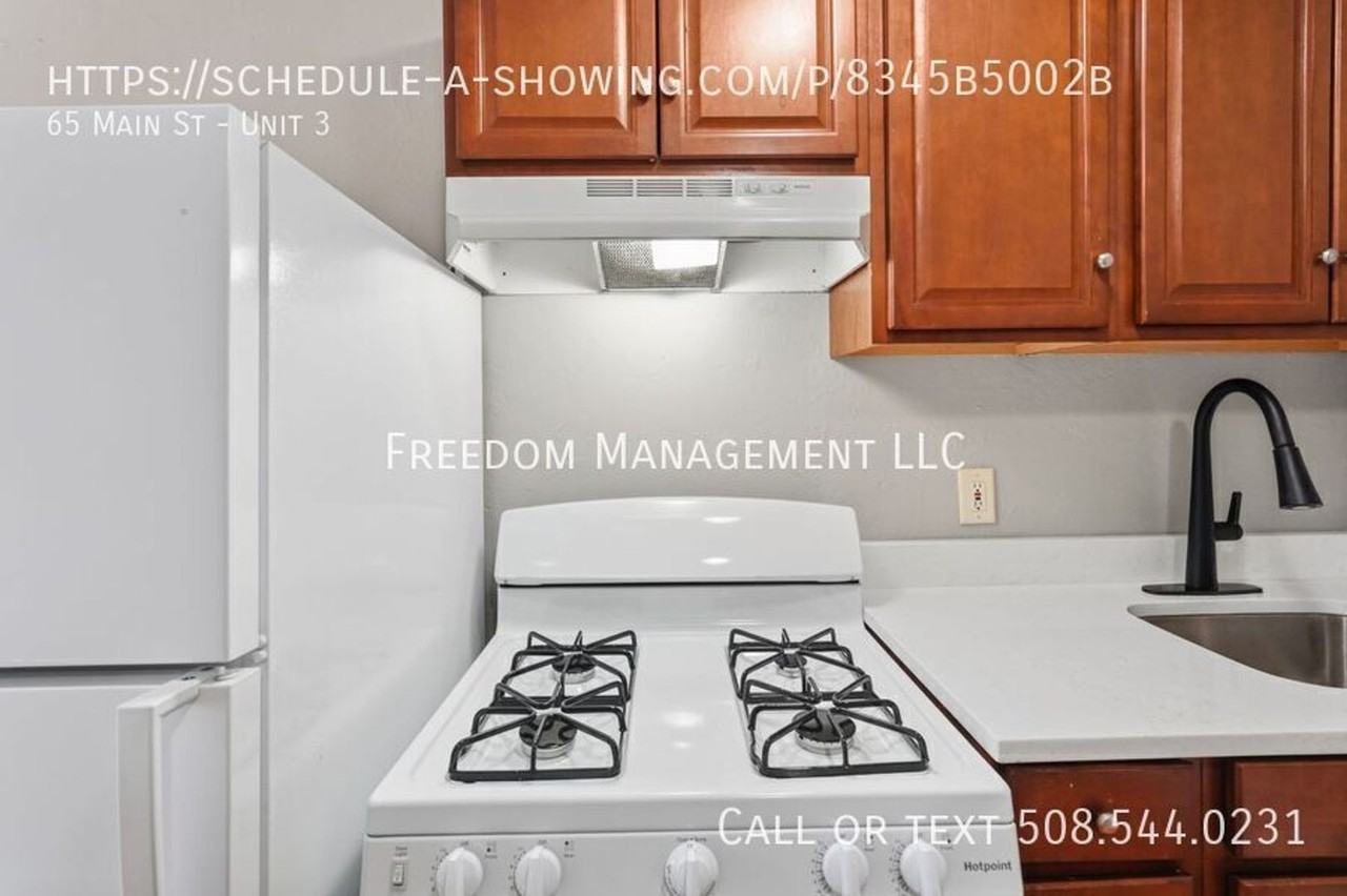 65 Main St - Photo 4 of 33