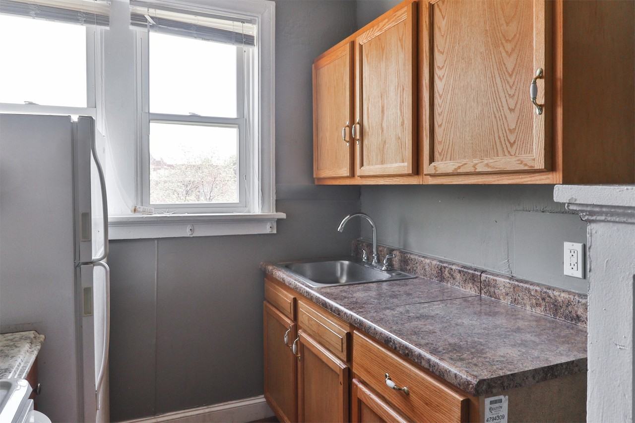 3860 Bamberger - Photo 3 of 14
